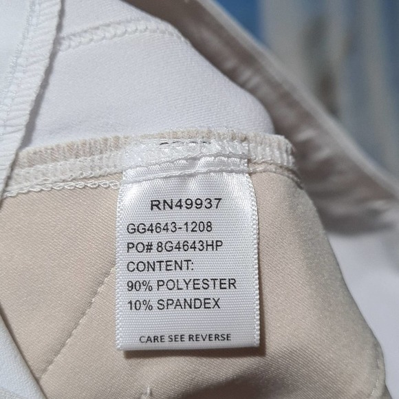 Tail‎ White Shorts Size 2 New - Picture 5 of 6